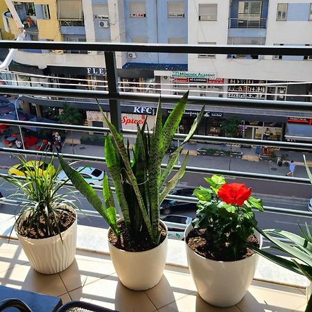 Marinela Apartment Тирана Екстериор снимка